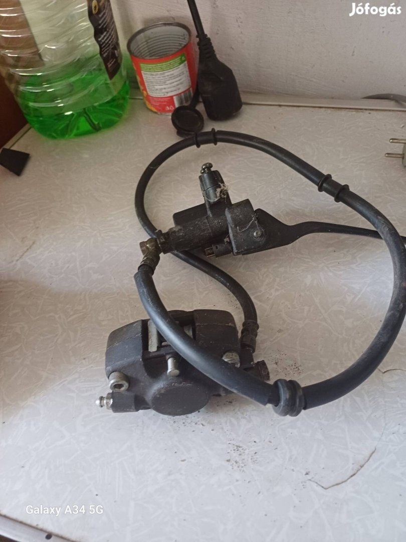 Piaggio zip első tárcsafék munkahenger eladó!