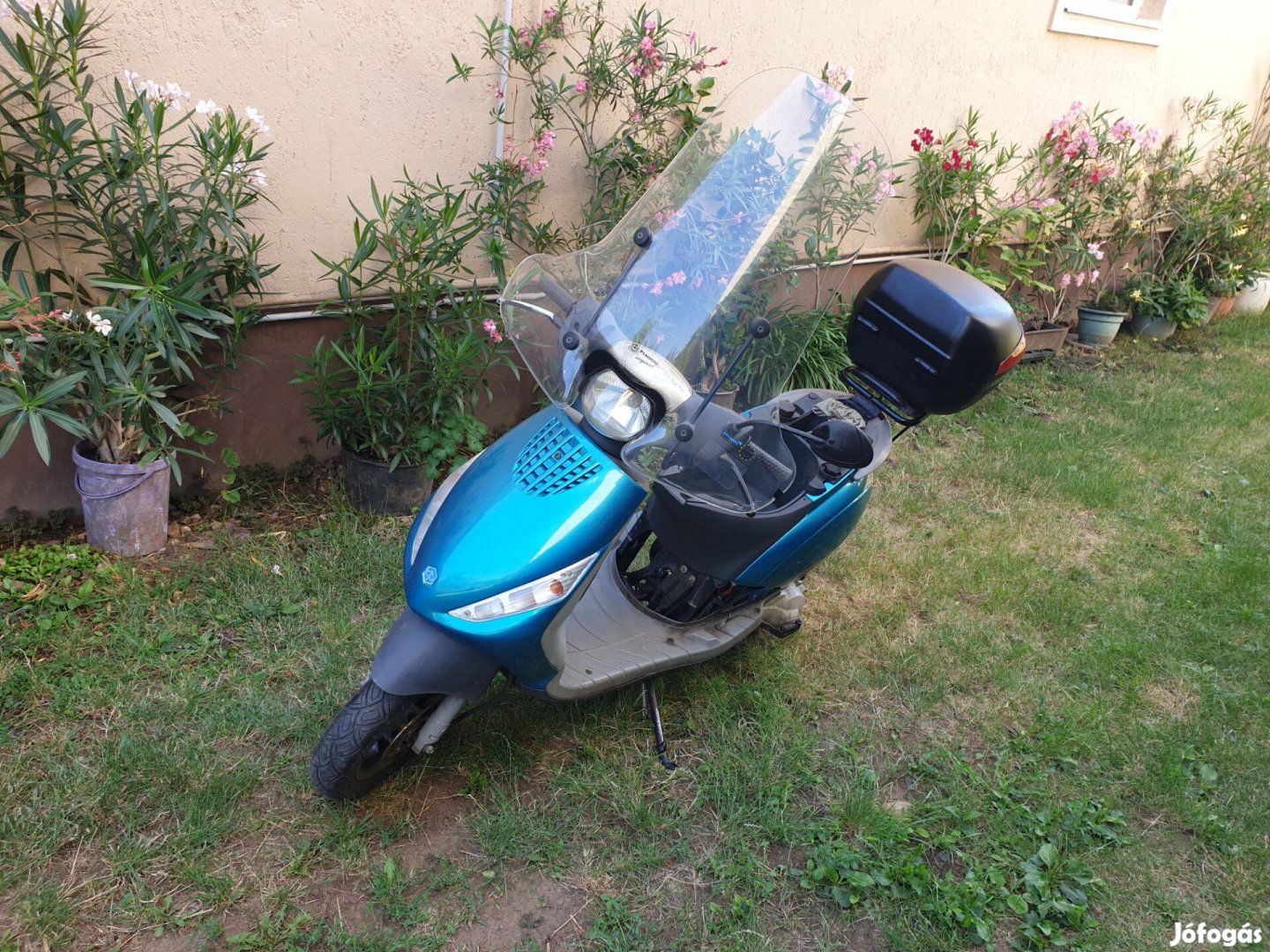 Piaggio zip ll doboz plexi
