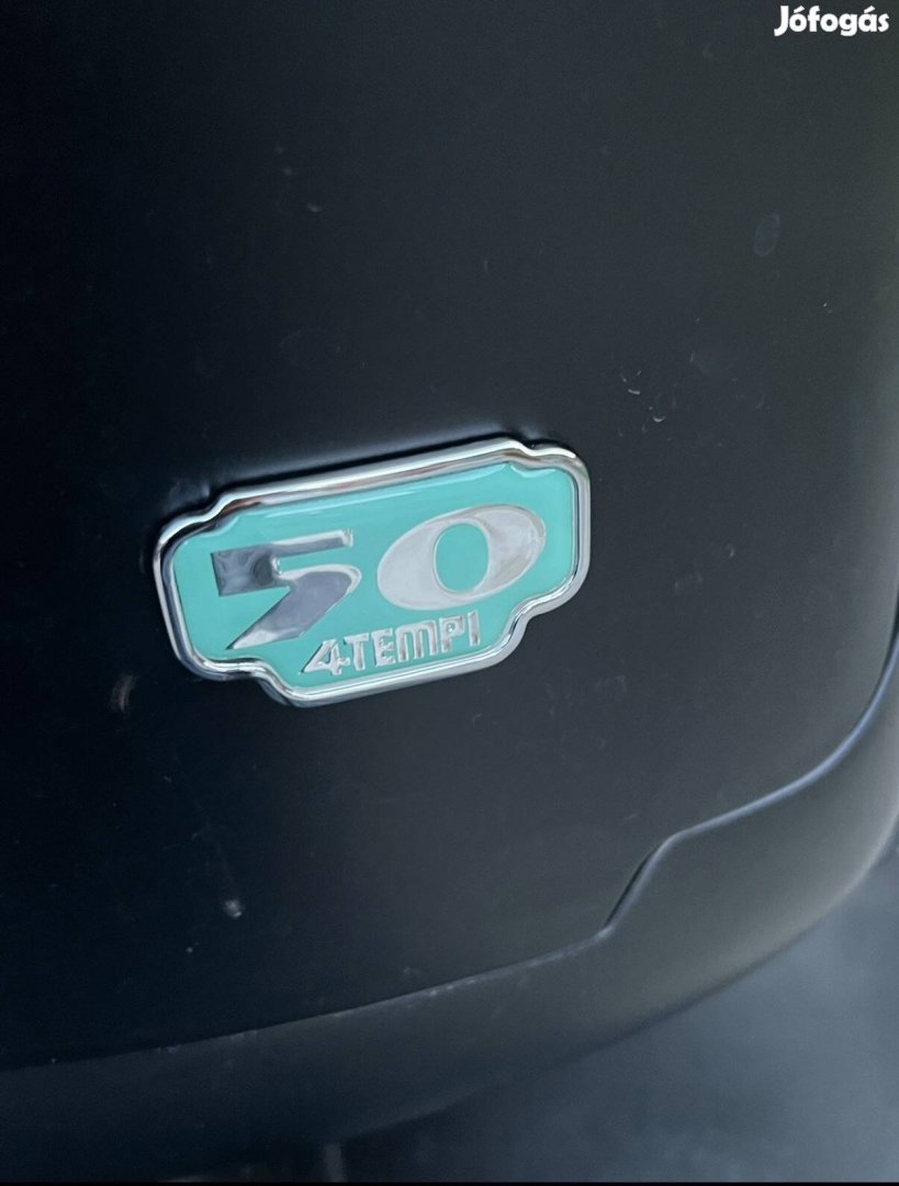 Piaggo Vespa ET4