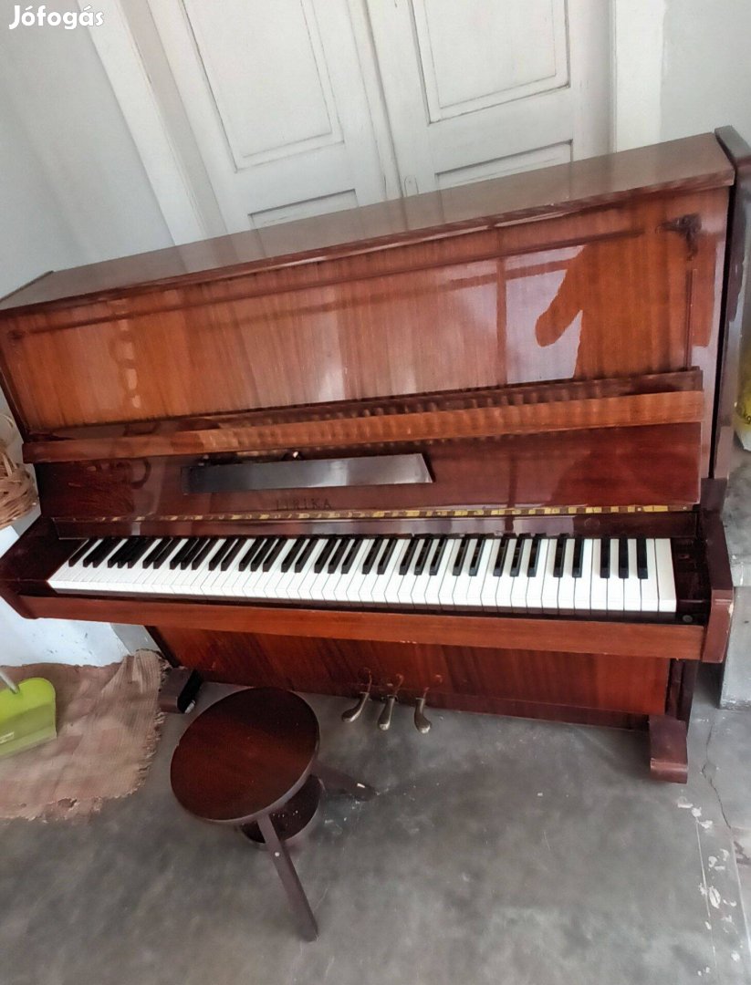 Pianínó Lirika