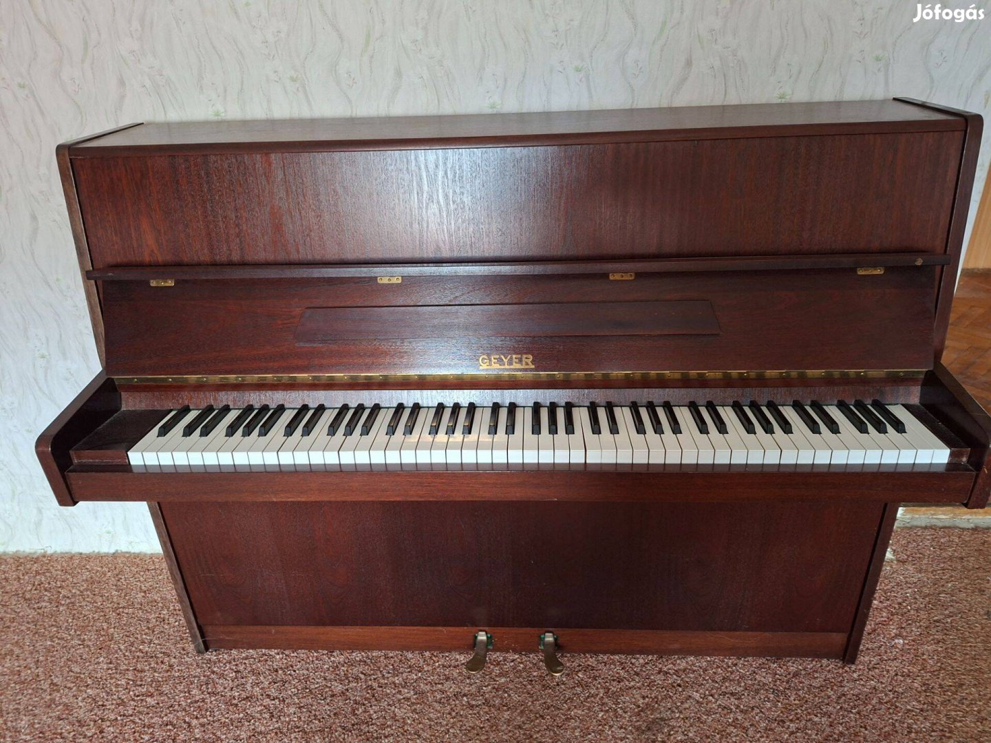 Pianinó eladó