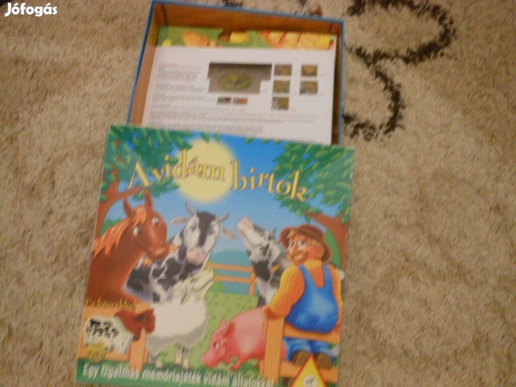 Piatnik A vidám birtok társasjáték fa állatfigurákkal