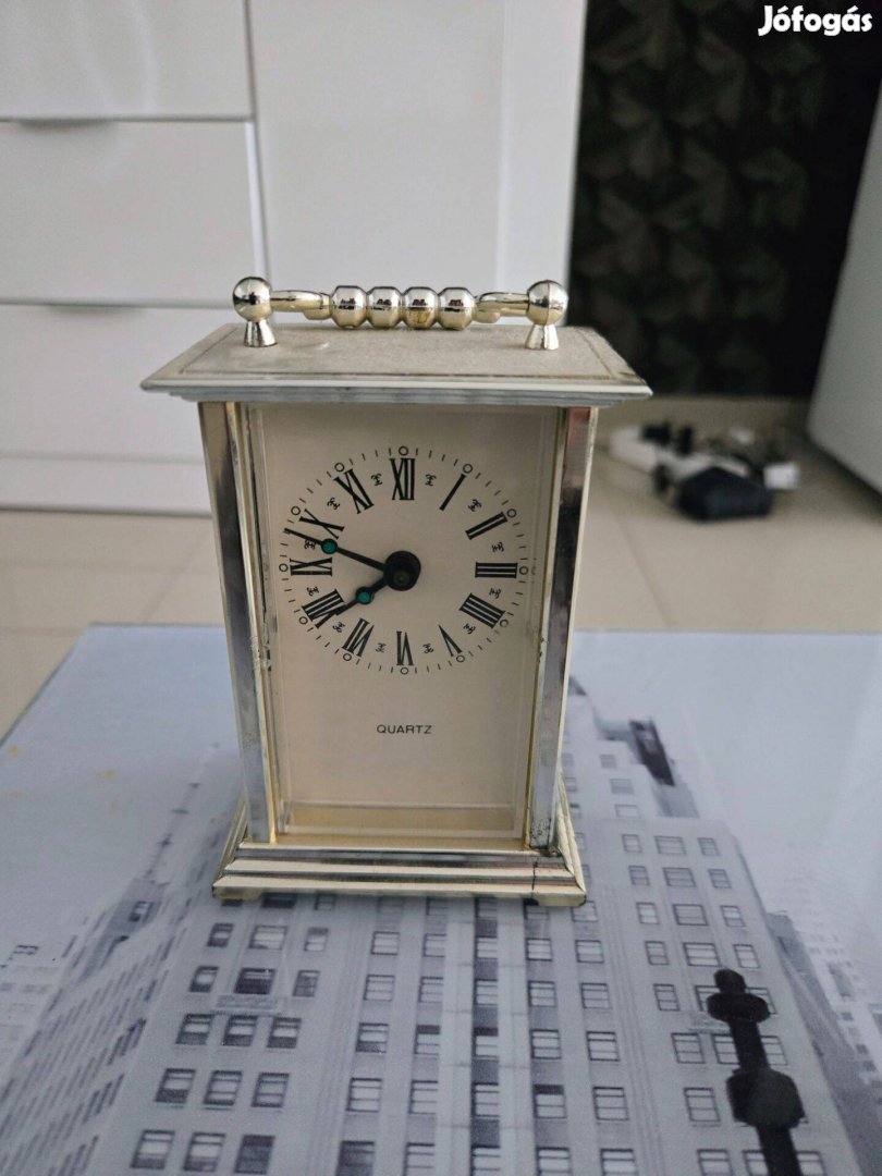 Pici Óra működő képes