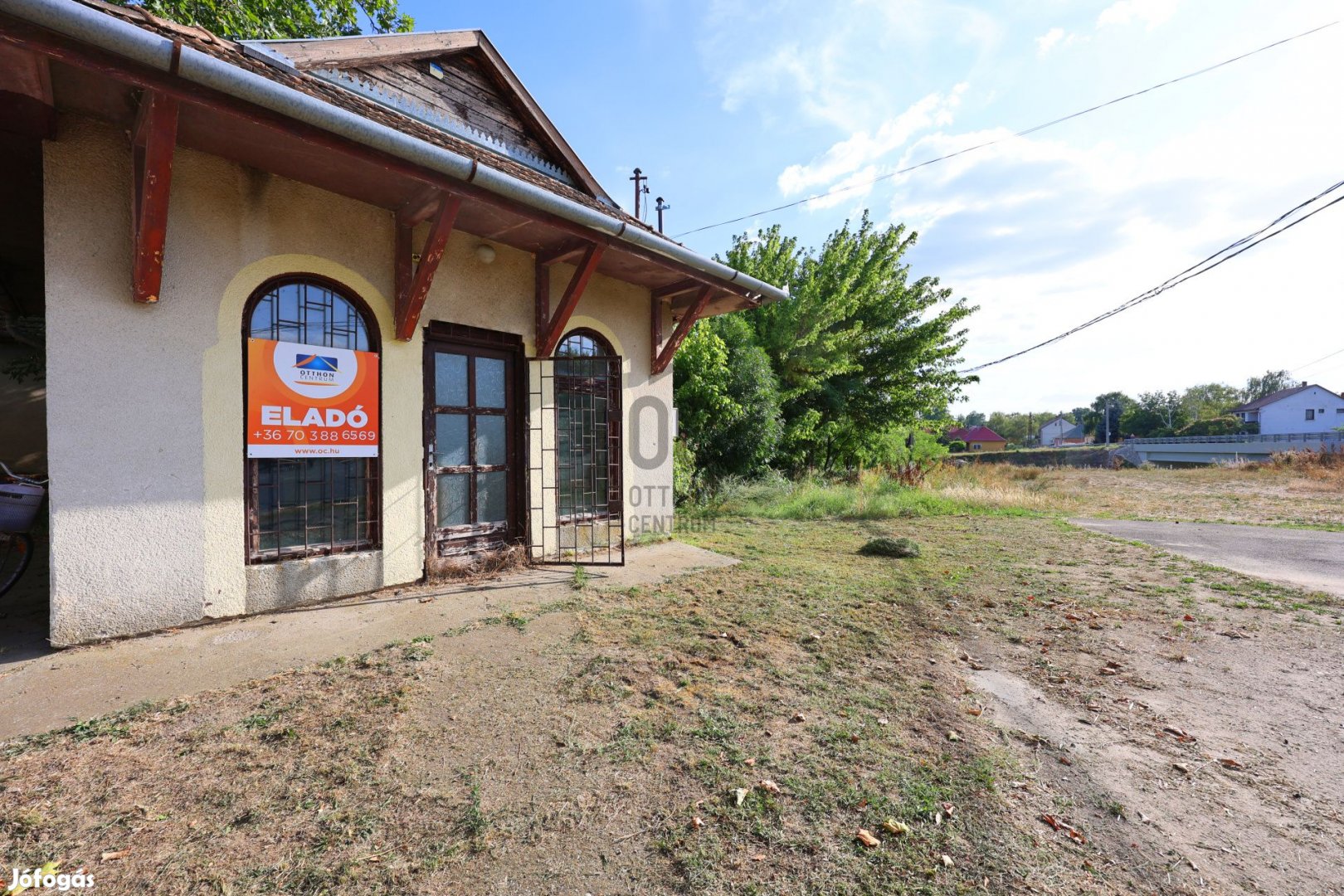 Pici üzlethelység nagy telek korlátlan lehetőség