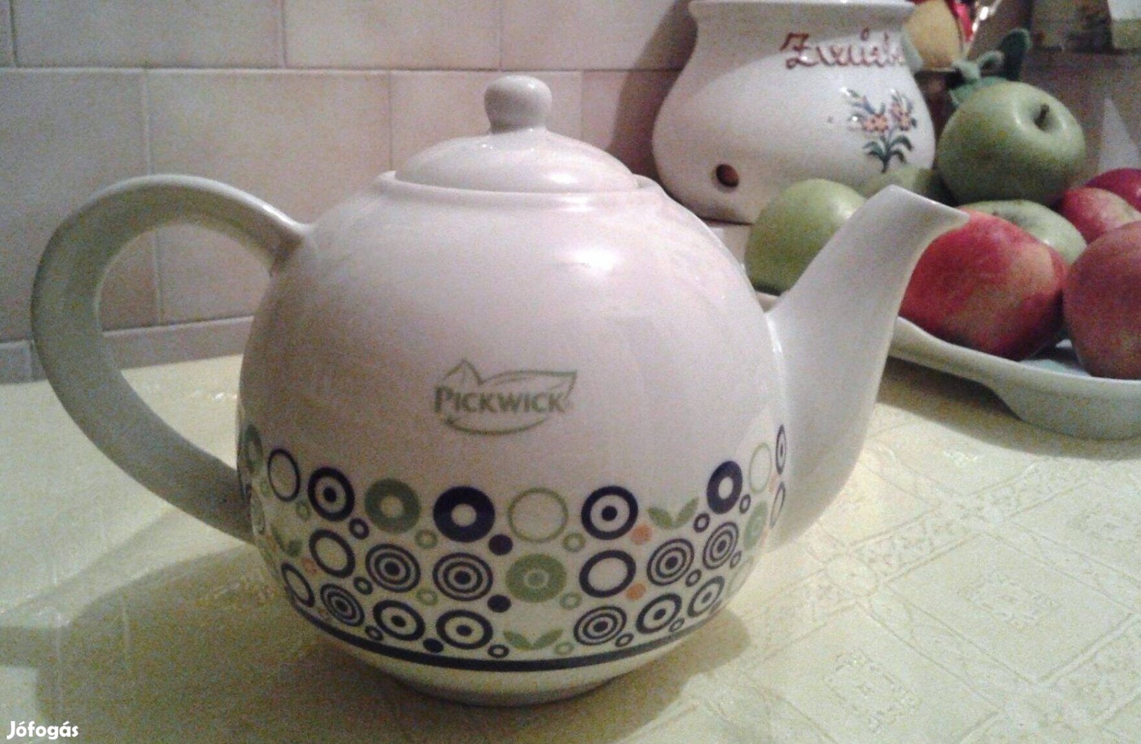 Pickwick porcelán teás kancsó tetővel