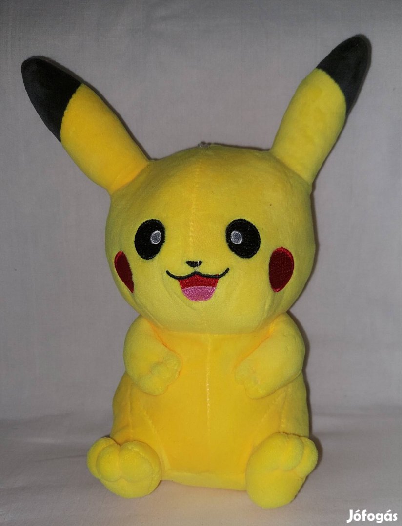 Pikachu plüss figura 23cm