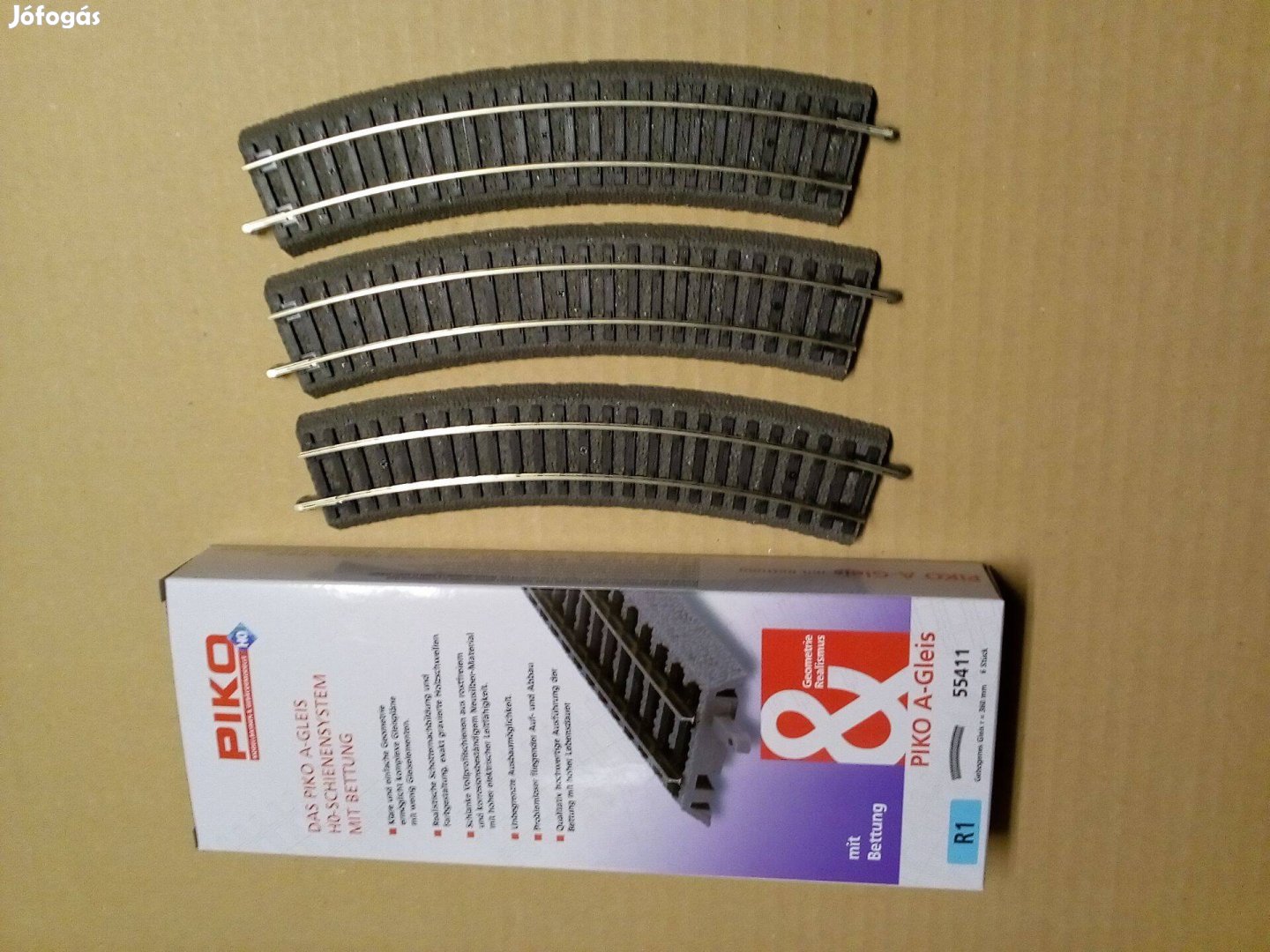 Piko R1 55411 ágyazatos íves sín H0