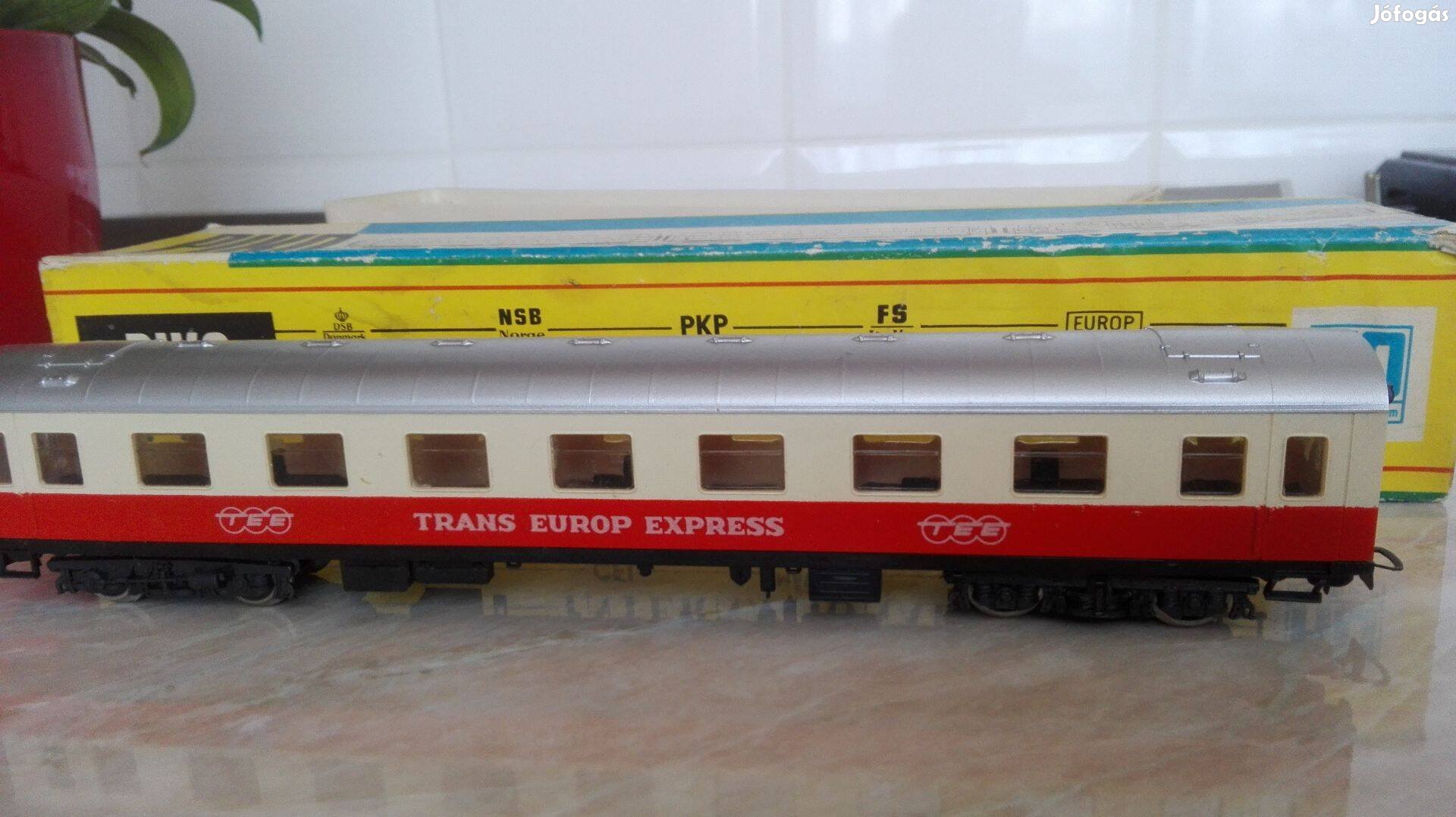 Piko "Trans Europe Express" vagon eredeti dobozában