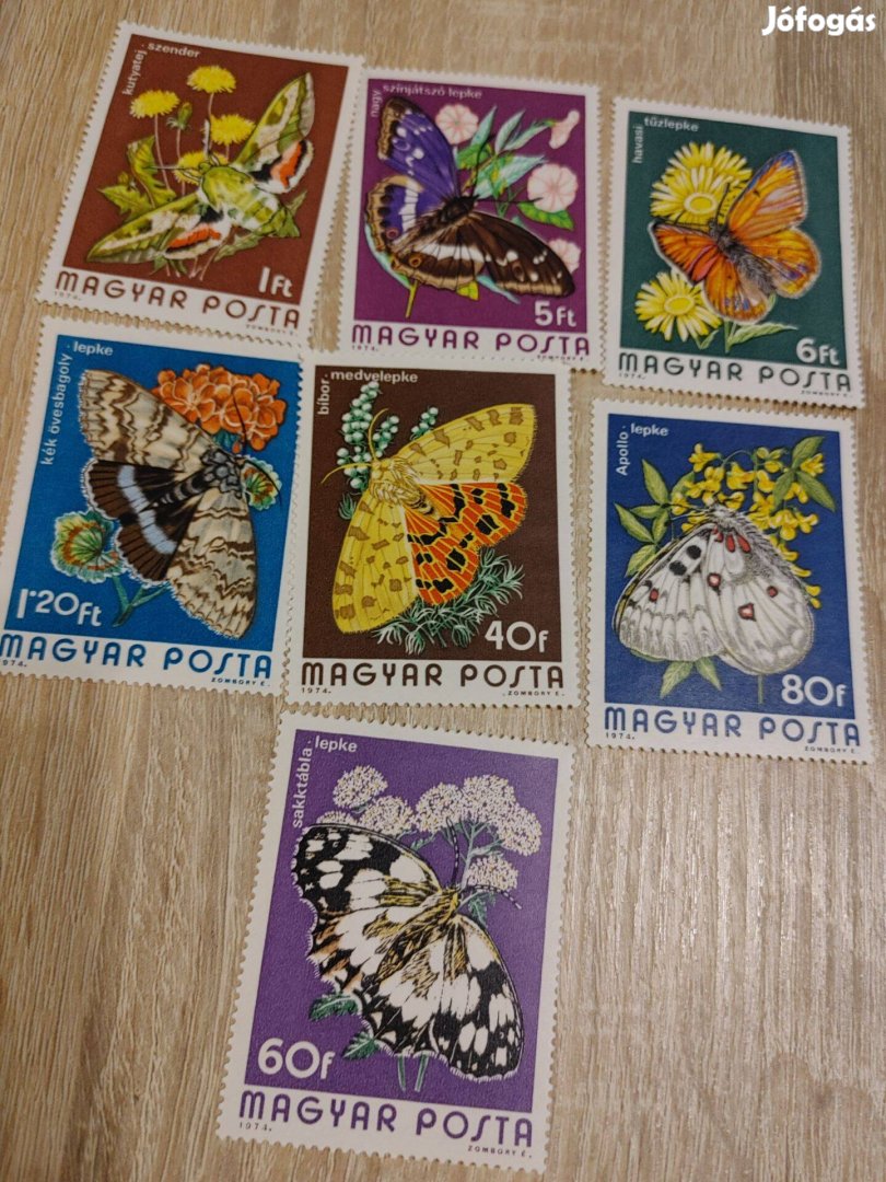 Pillangók 2 fajta postatiszta bélyegsor egyben
