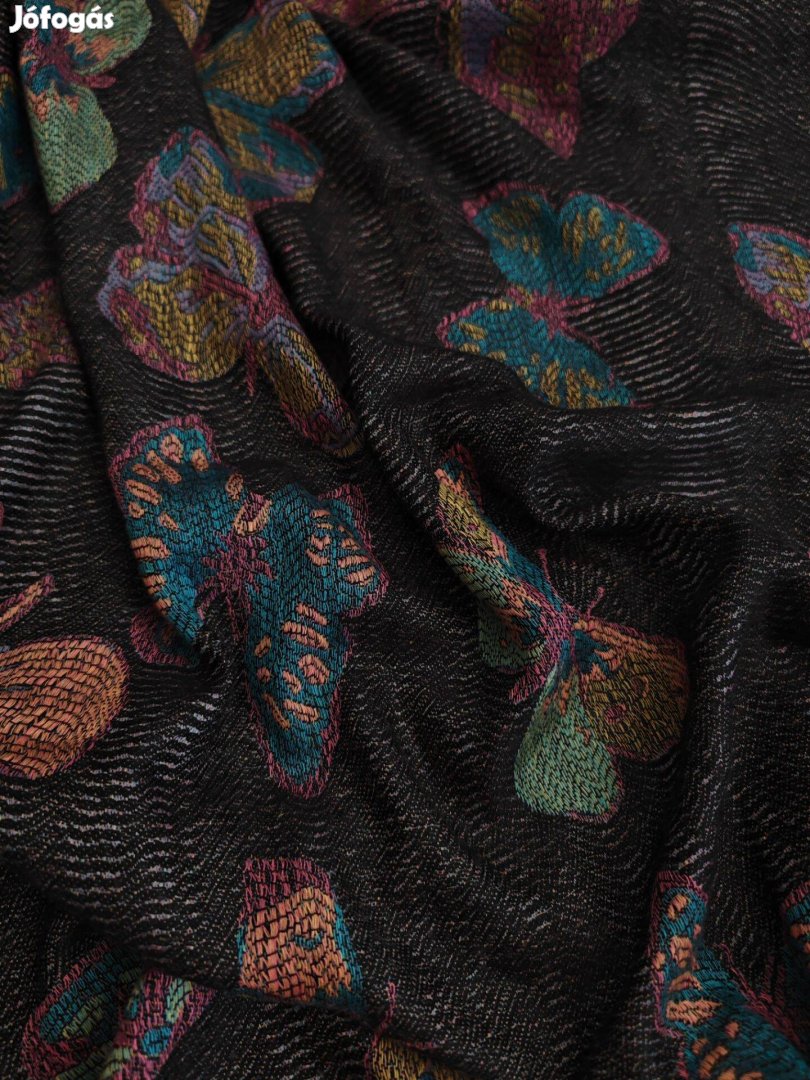 Pillangós nagyméretű női sál