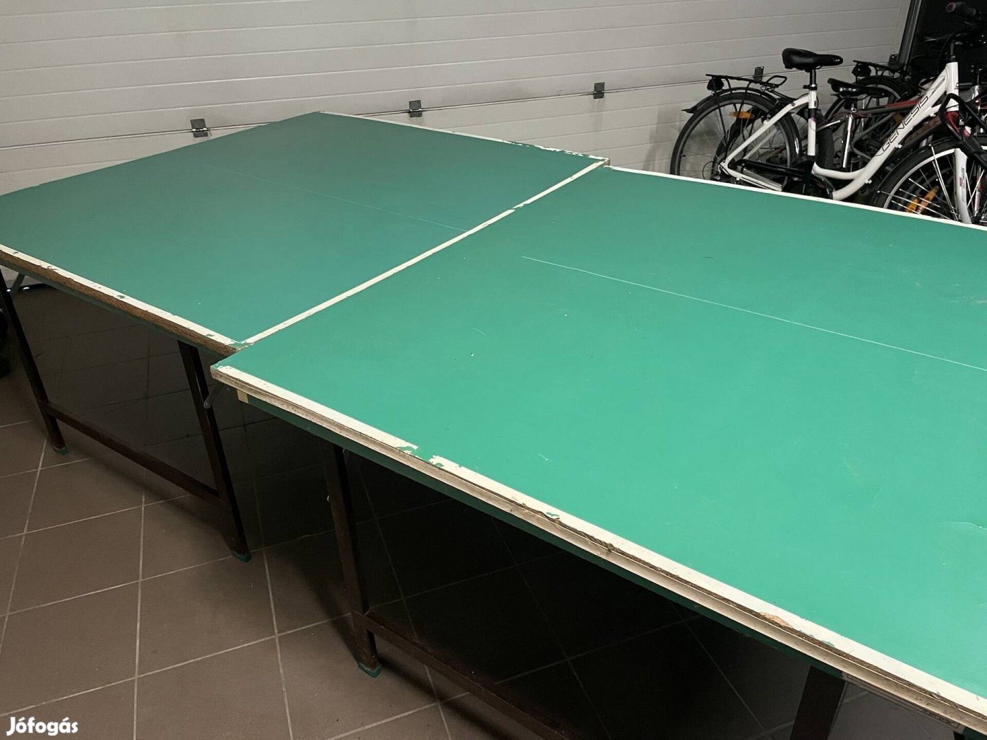 Ping pong asztal