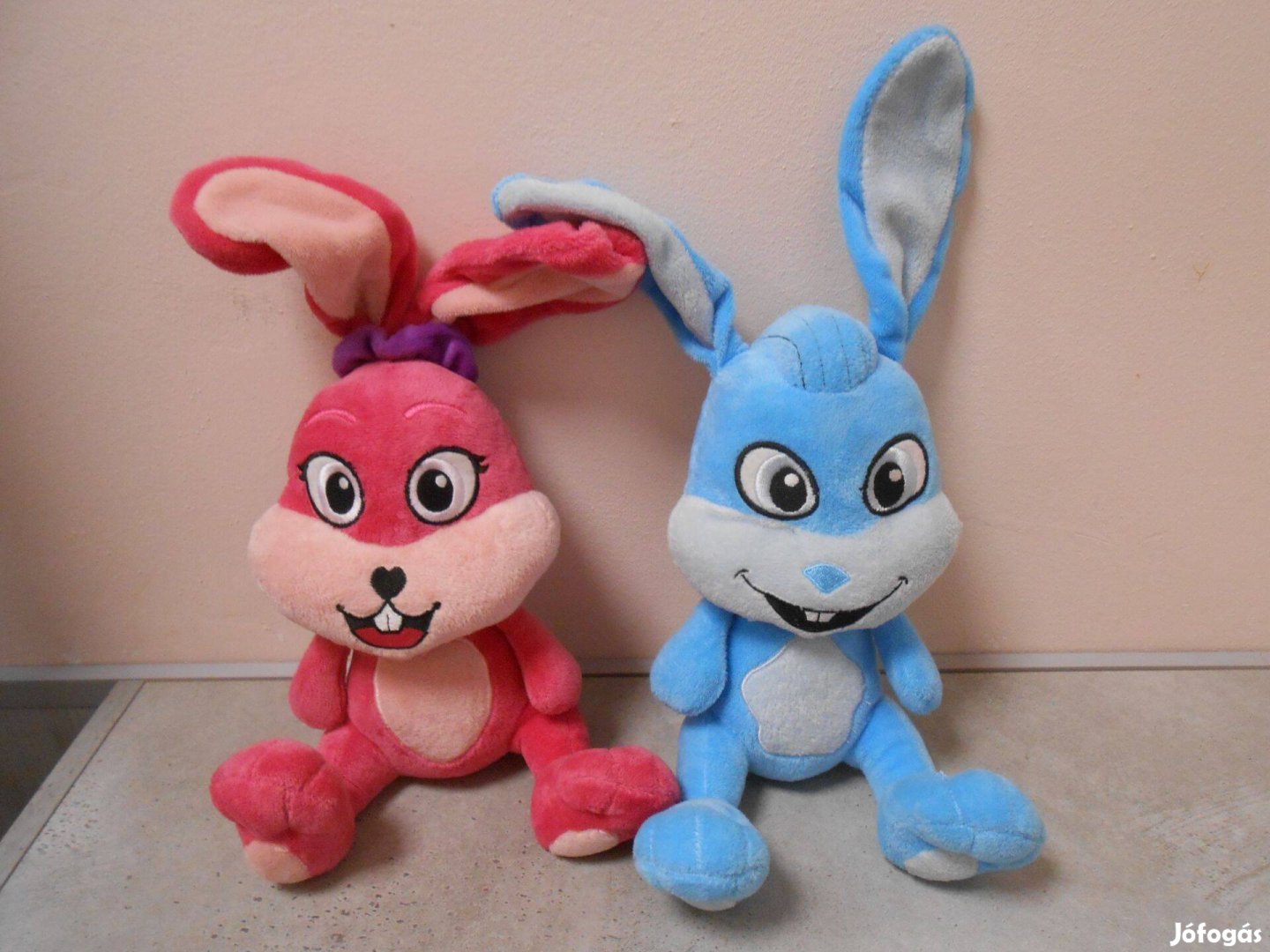 Pink lány és kék fiú nyuszkó páros