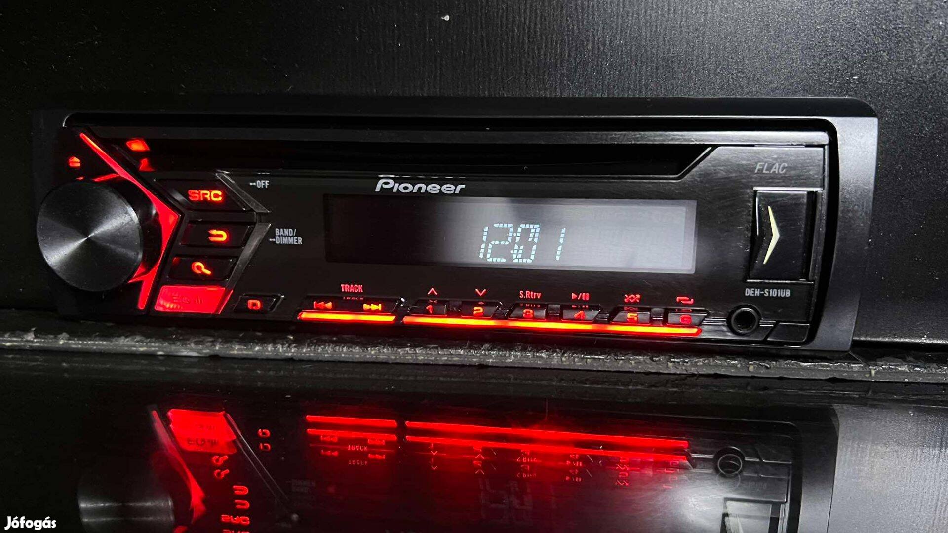 Pioneer 4x50W autó, autós fejegység, Mp3 lejátszó, rádió, cd, usb, aux