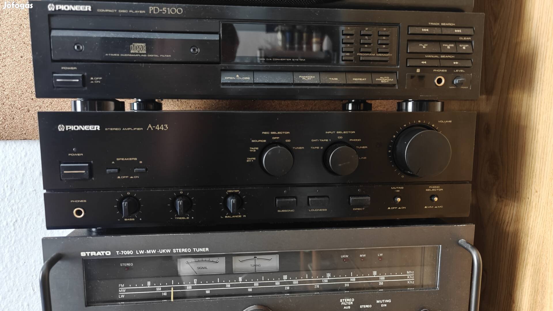 Pioneer A-443 erősítő kis hibával