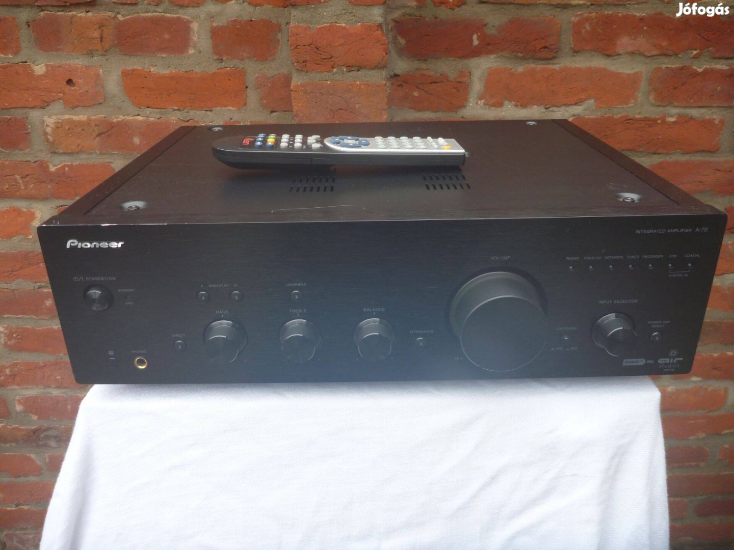 Pioneer A-70K "D" osztályú erősítő