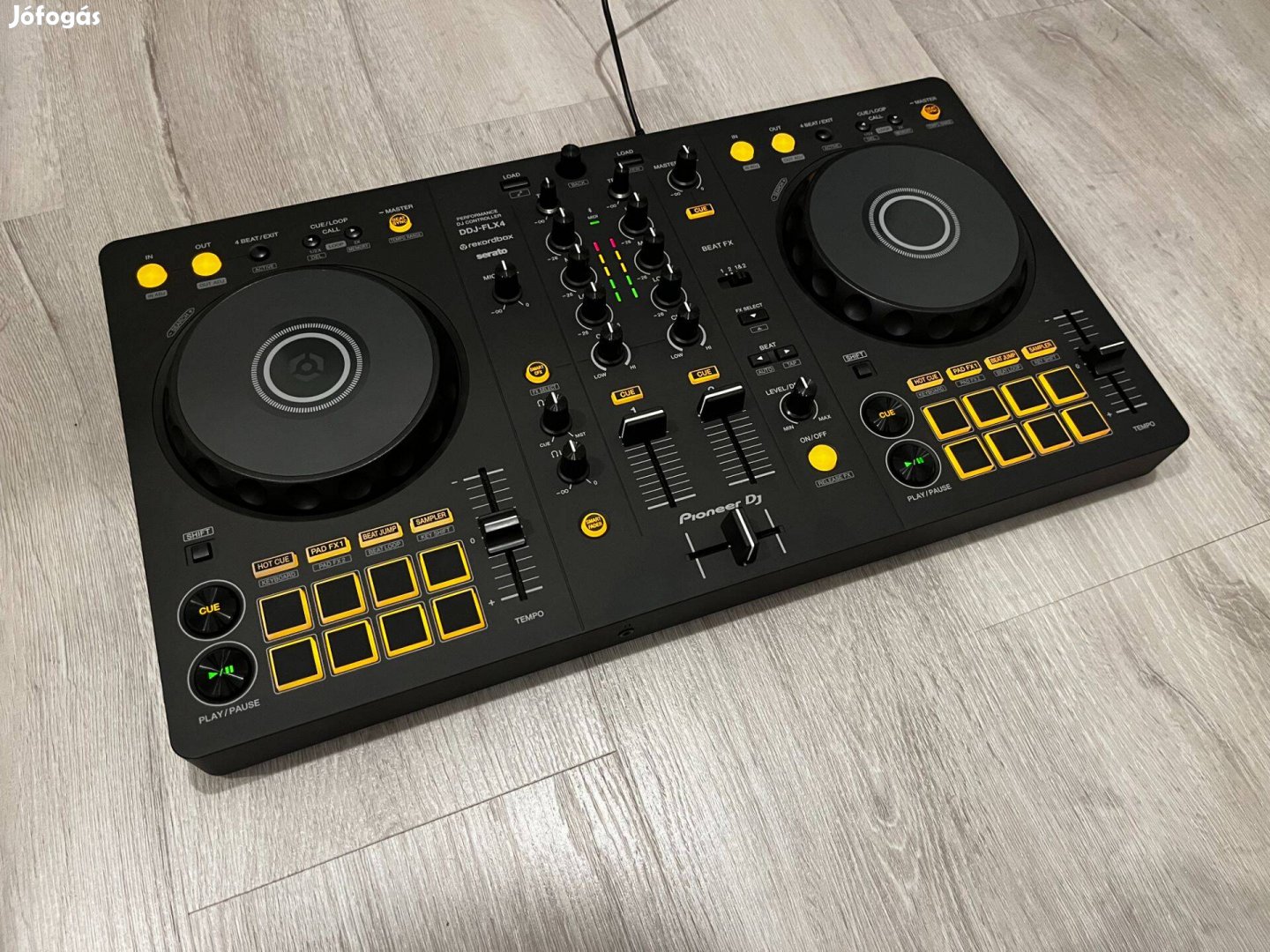 Pioneer DJ Ddj Flx4 kontroller (rekordbox, serato)