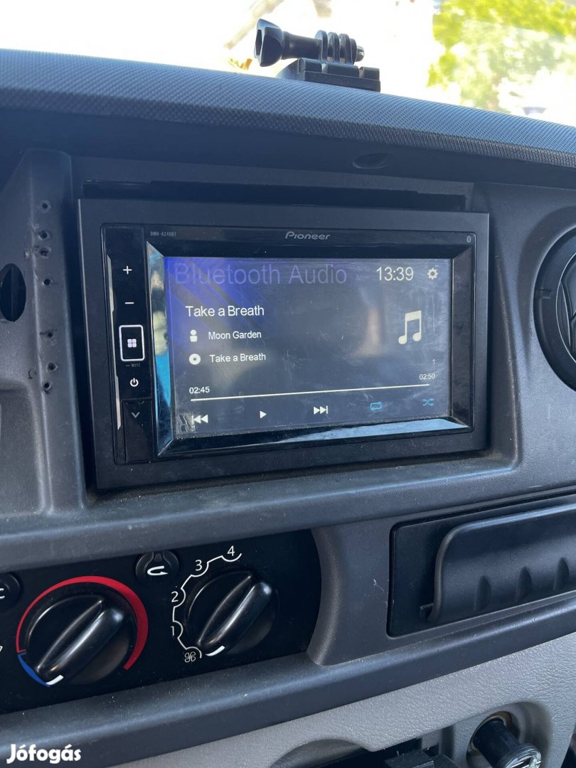 Pioneer DMH-A240BT