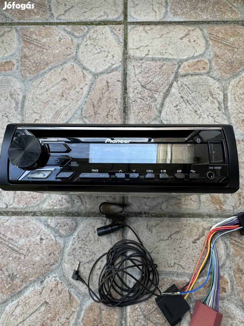 Pioneer Deh-3900bt cd/usb/aux/bluetooth/spotify