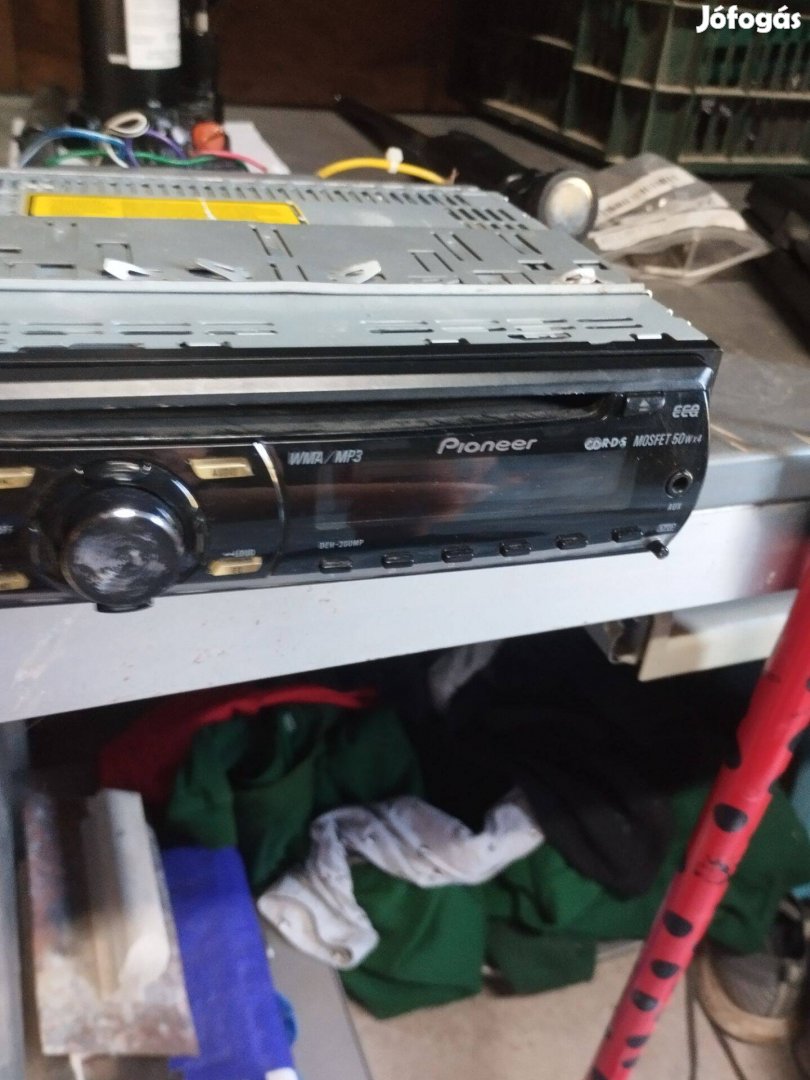 Pioneer autó hifi