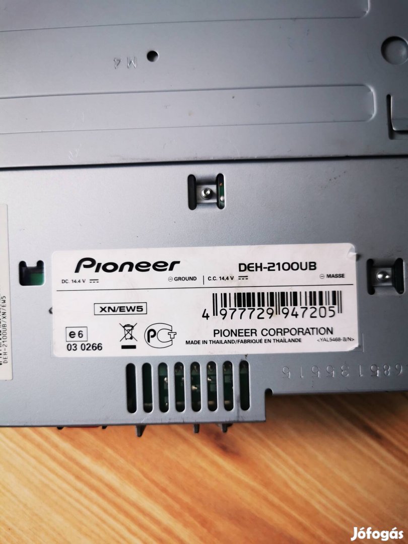 Pioneer autós magnó Deh-2100UB cd usb