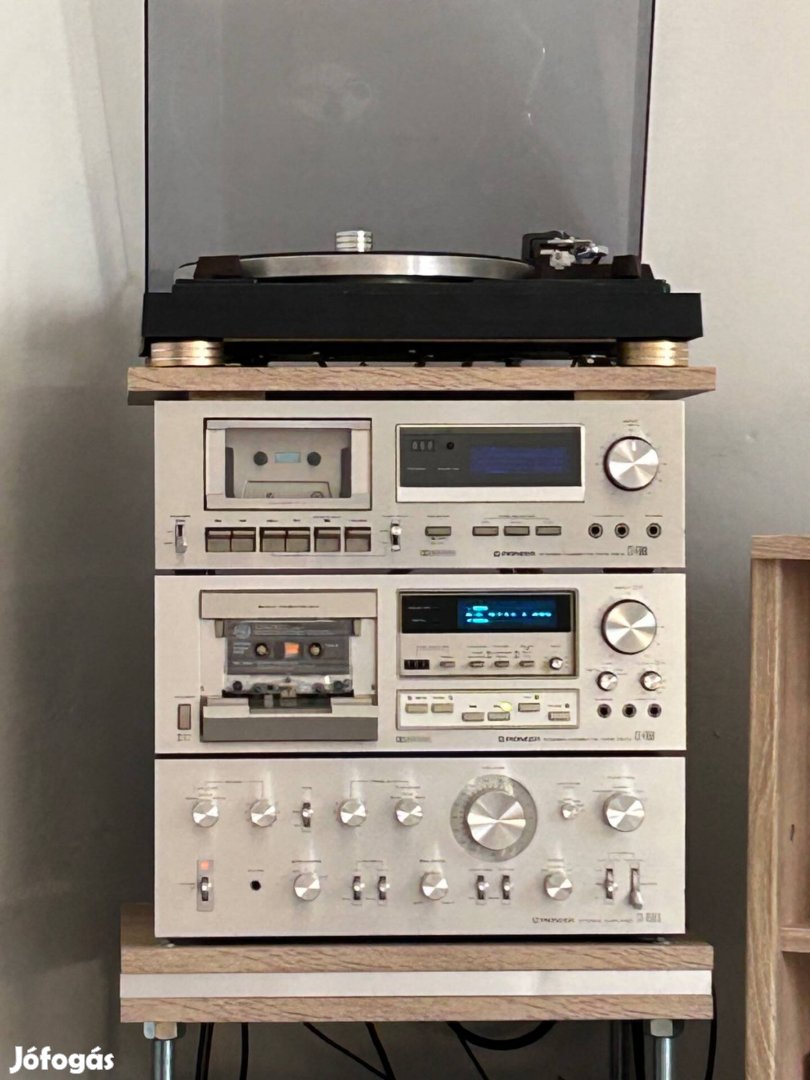 Pioneer erősítő,deck és egyedi építésű minőségi lemezjátszó