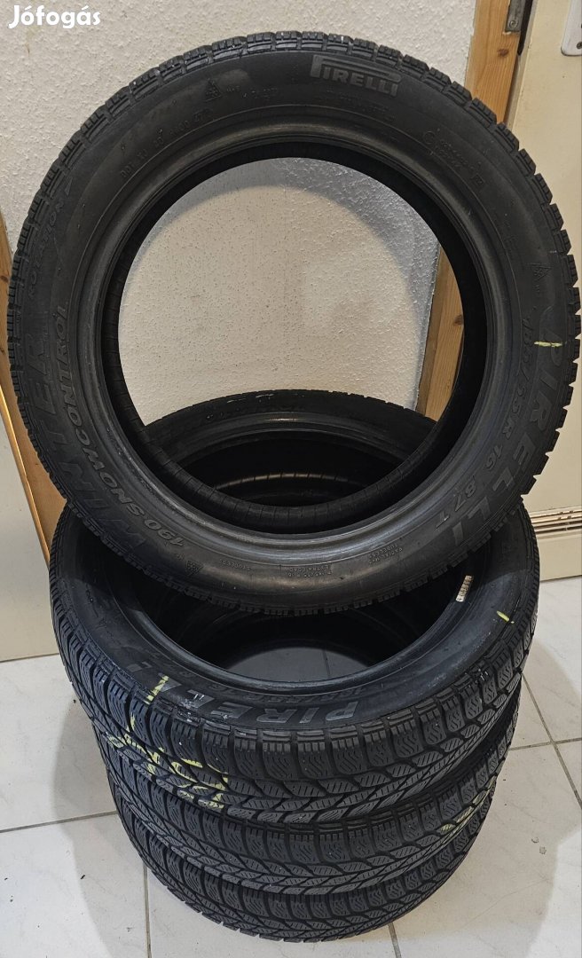 Pirelli 190Snowcontroll 185 55 16 Téligumi sett