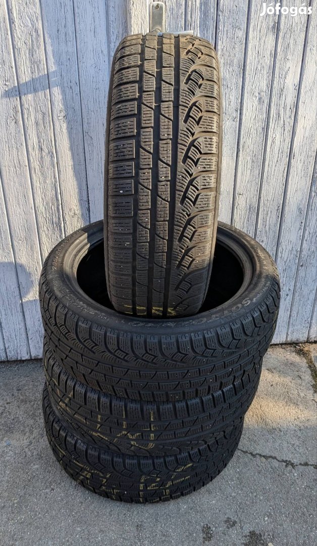 Pirelli 205/50 R17 téligumi