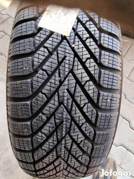 Pirelli 205/55R16 CINTURATO WINTER2 8mm DOT21 használt gumi HG12788 t