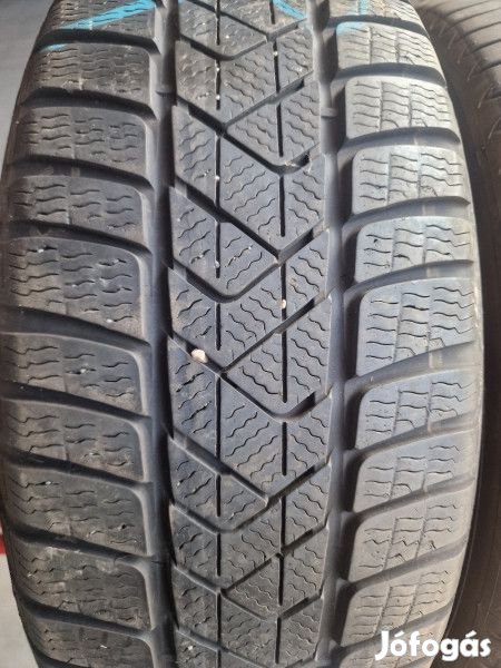 Pirelli 205/55R16 SOTTOZERO3 6mm DOT19 használt gumi HG12747 téli