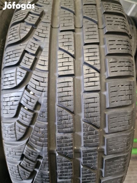 Pirelli 205/60R16 SOTTOZERO2 5-6mm DOT17 használt gumi HG12291 téli