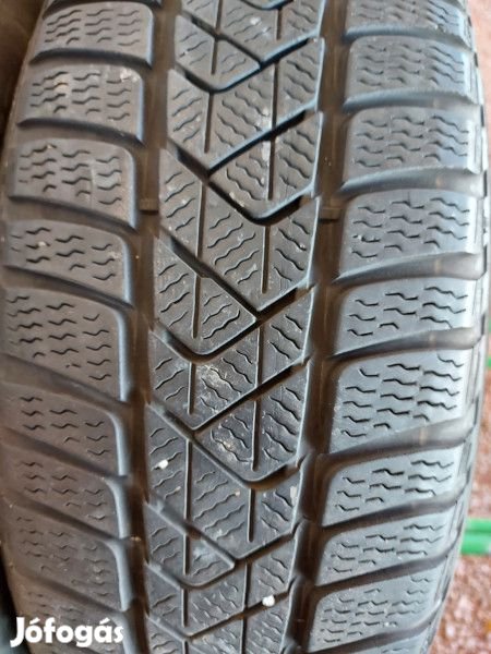 Pirelli 205/60R17 SOTTOZERO3 5-6mm DOT15 használt gumi HG8905 téli