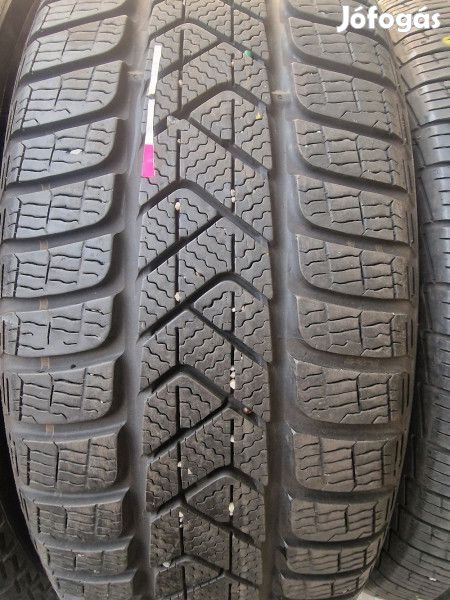 Pirelli 215/55R17 SOTTOZERO3 SEAL 7mm DOT19 használt gumi HG13704 té