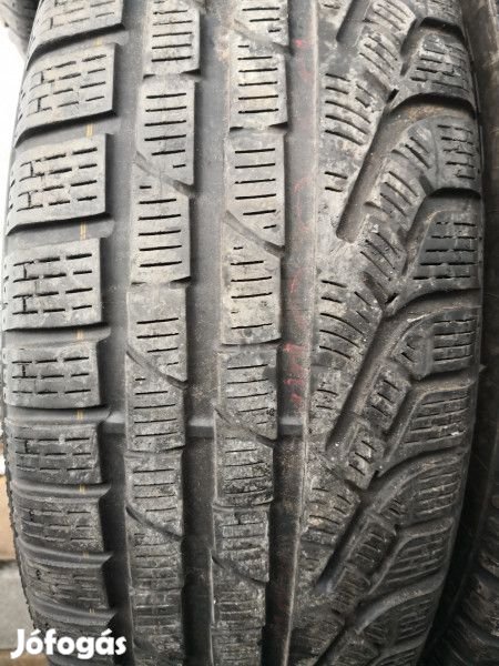 Pirelli 215/60R17 SOTTOZERO2 5mm DOT12 használt gumi HG1007 téli