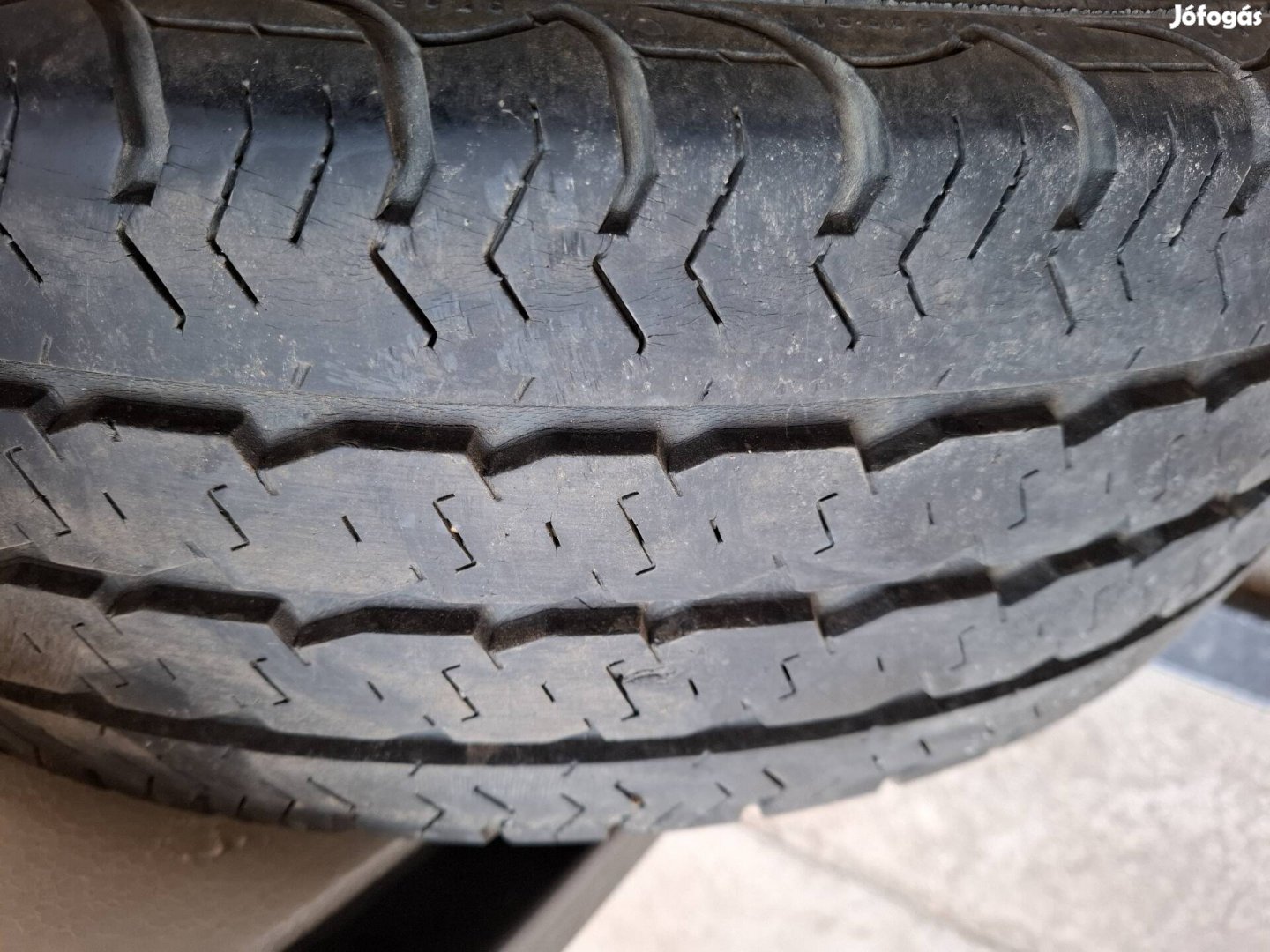 Pirelli 215/75 R16c 4db gumi eladó!