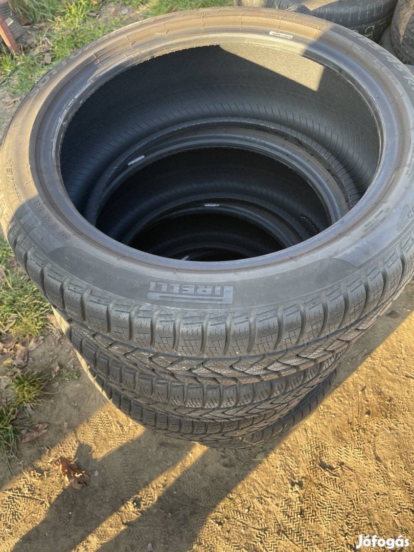 Pirelli 225/45 r18