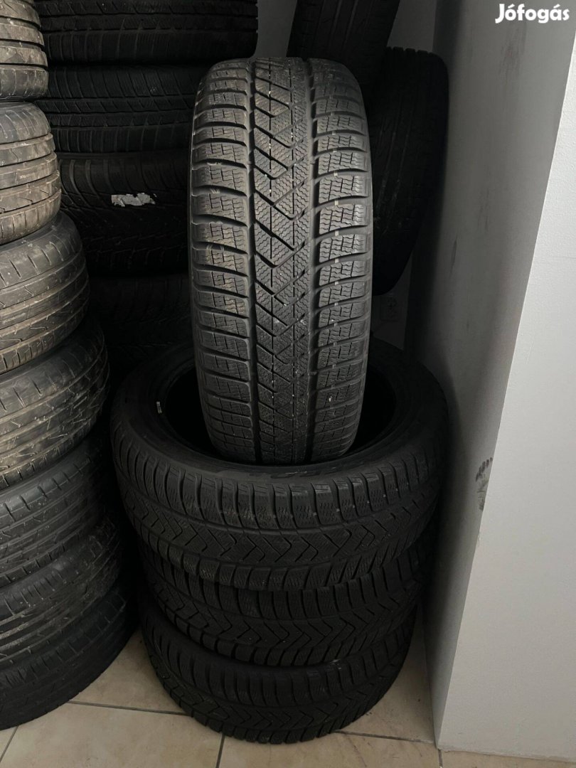 Pirelli 235/45r18 235/45 r18 téli gumi