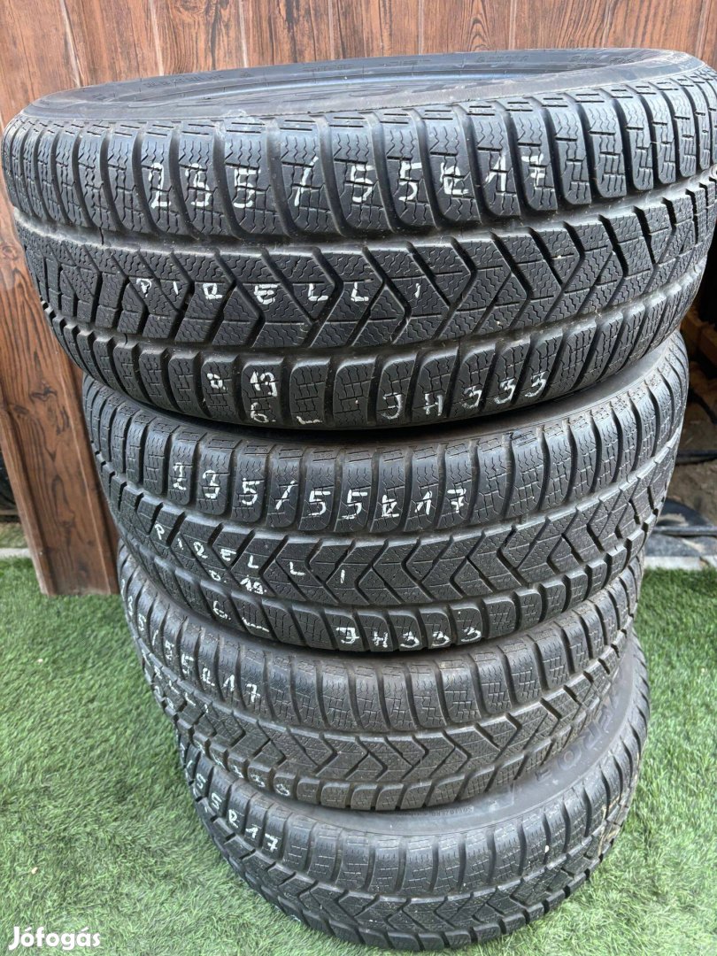 Pirelli 235/55 R17 6mm 2019-es Téli Gumiabroncs 4db #333