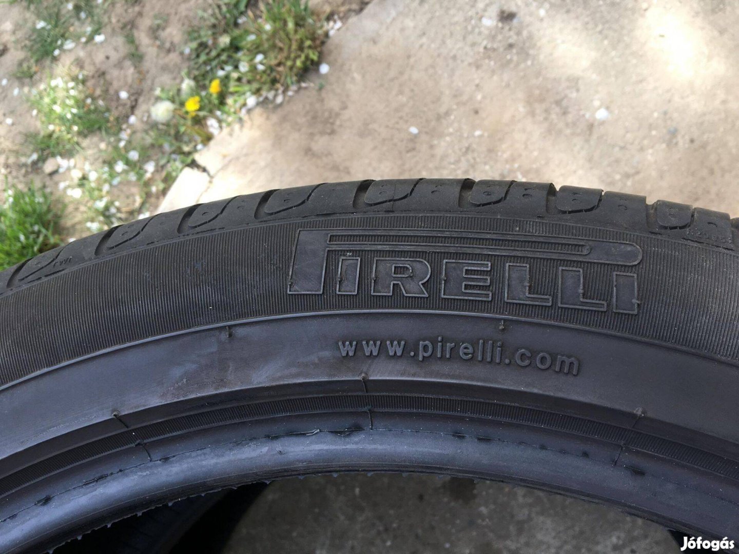 Pirelli 275/40R21