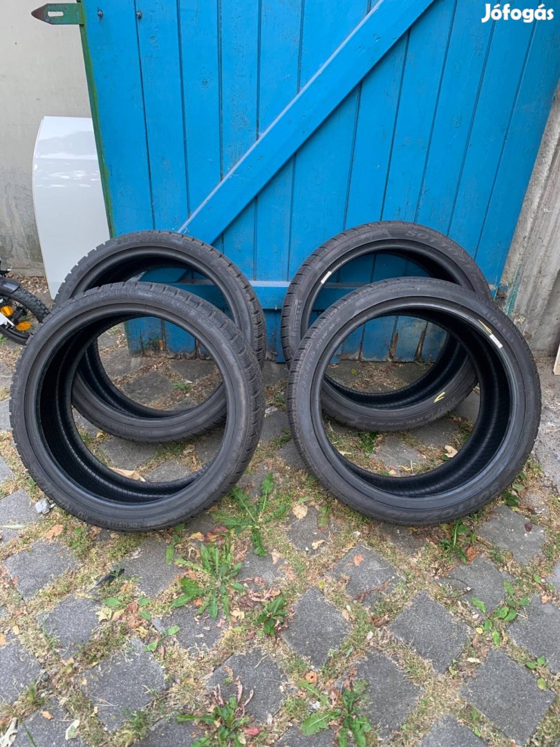 Pirelli 2 széles Téligumi garnitúra(19)