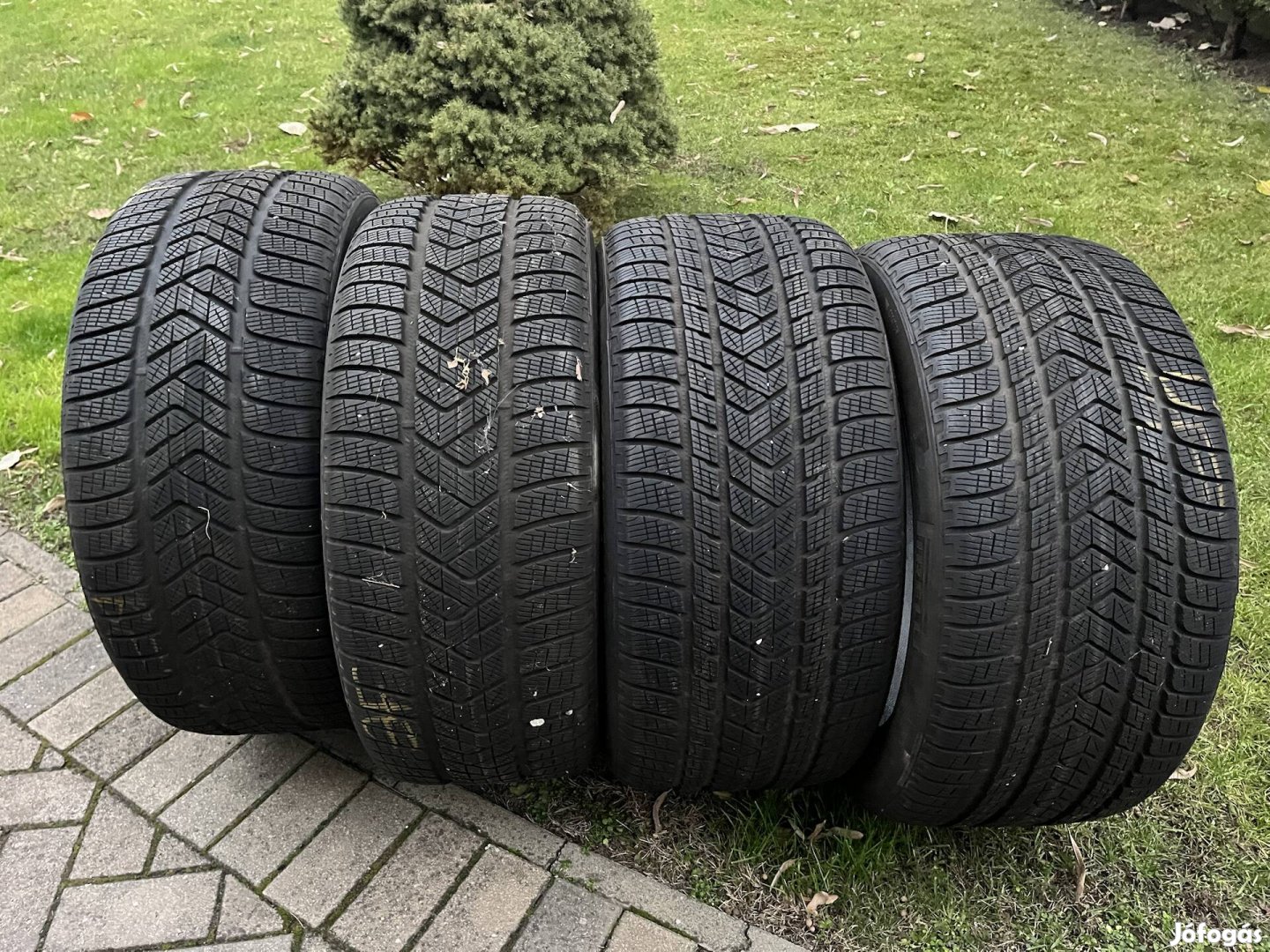 Pirelli 305/40/20, 275/45/20, 7mm