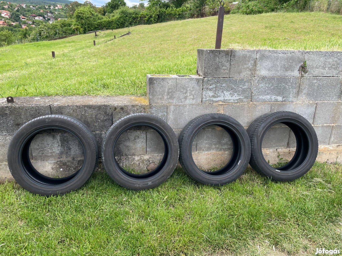 Pirelli Cinturato P7 235/45 R18