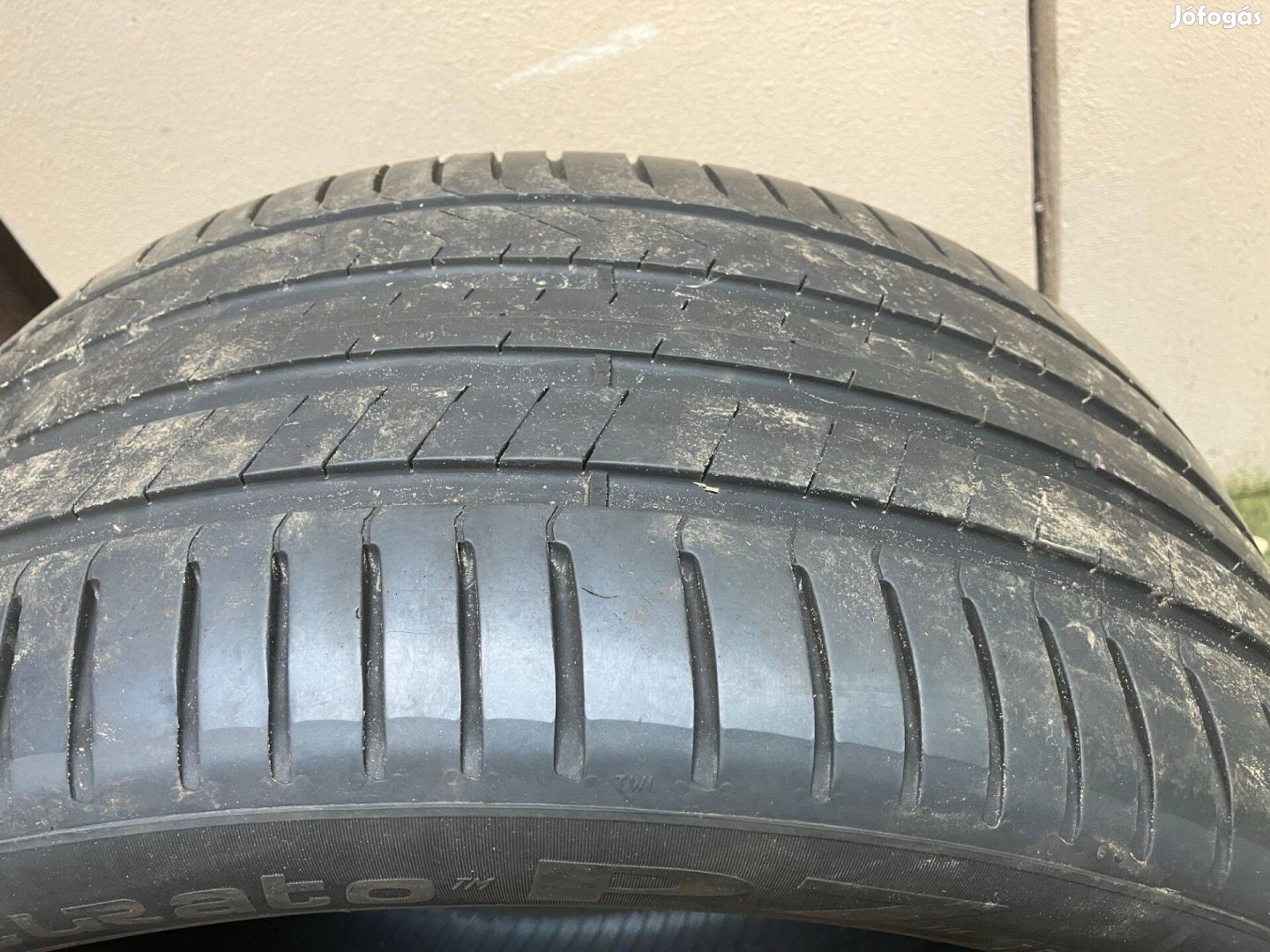Pirelli Cinturato P7 275/40 R18 103Y