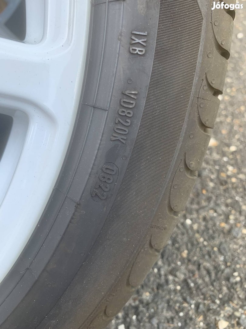 Pirelli Powergy 245/40 R18 