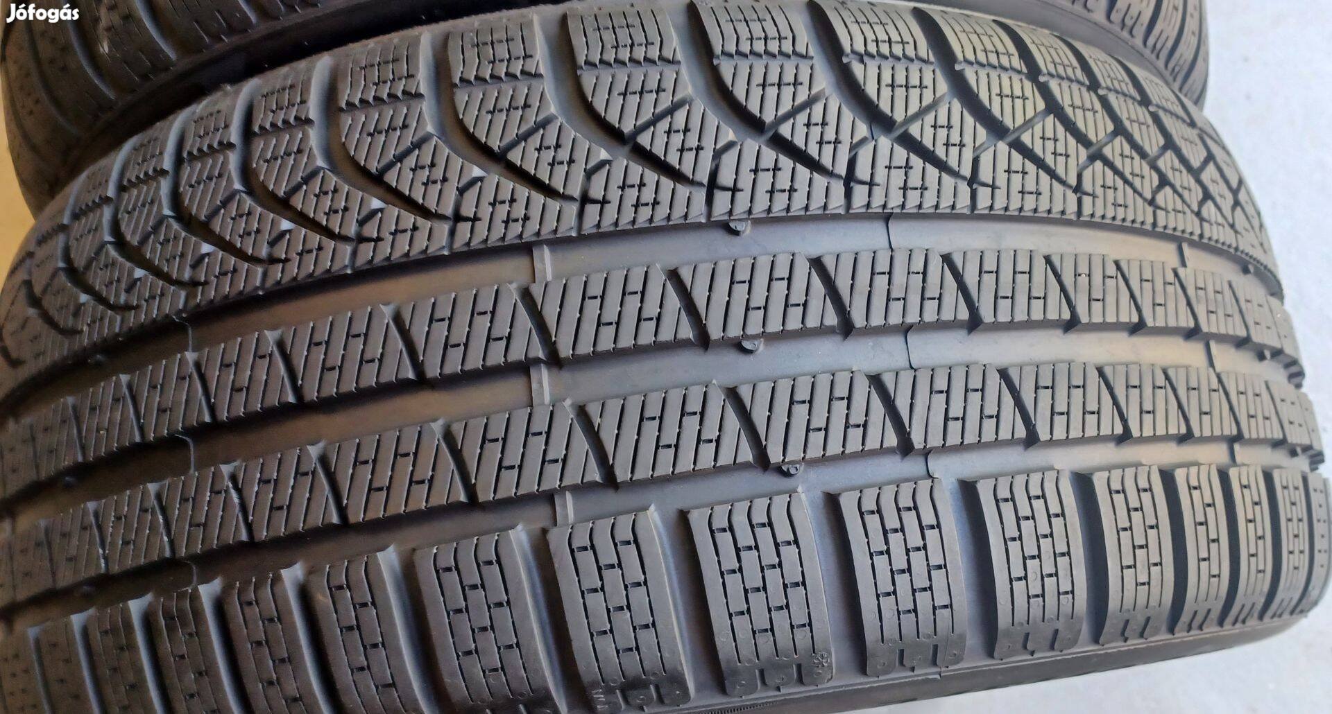 Pirelli Pzero Winter MO 245/40 R18 téli gumik 4db.8mm