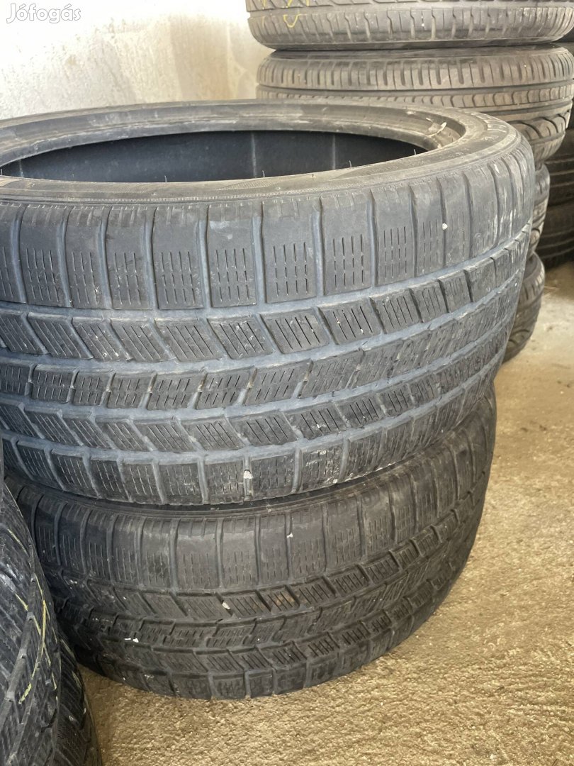 Pirelli Scorpion 275/40/R20 téli gumi