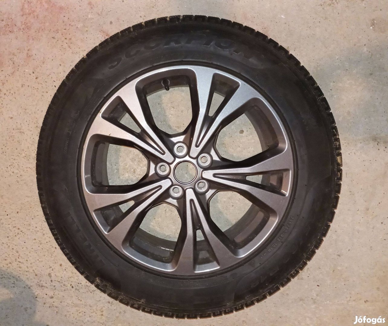 Pirelli Scorpion Winter 235/60 R18 téli gumi garnitúra