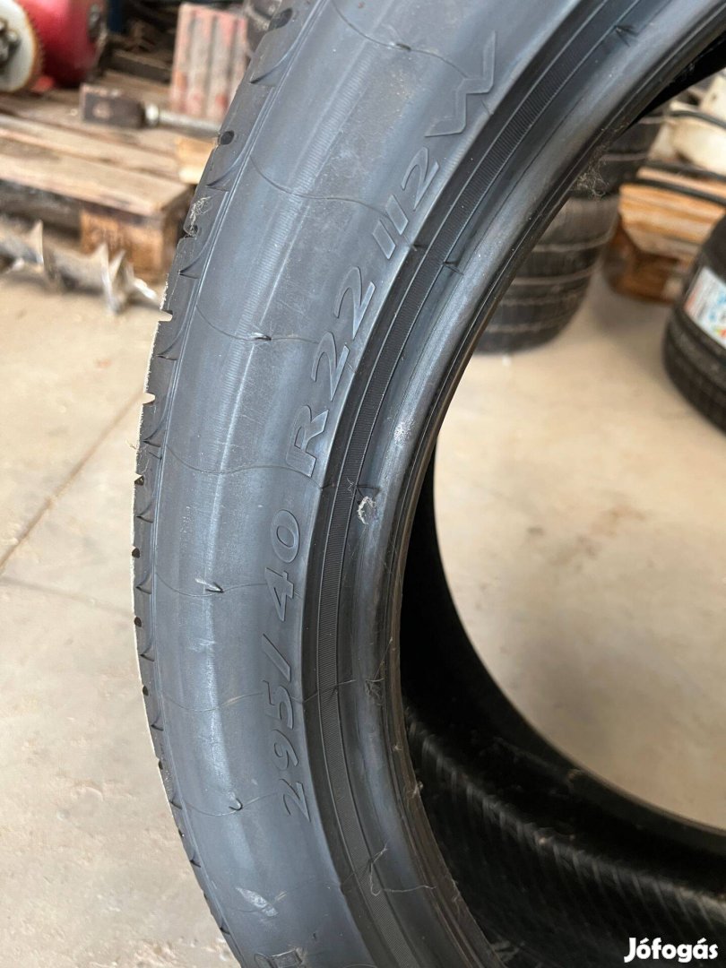 Pirelli Scorpion Zero 295/40 R22 112W