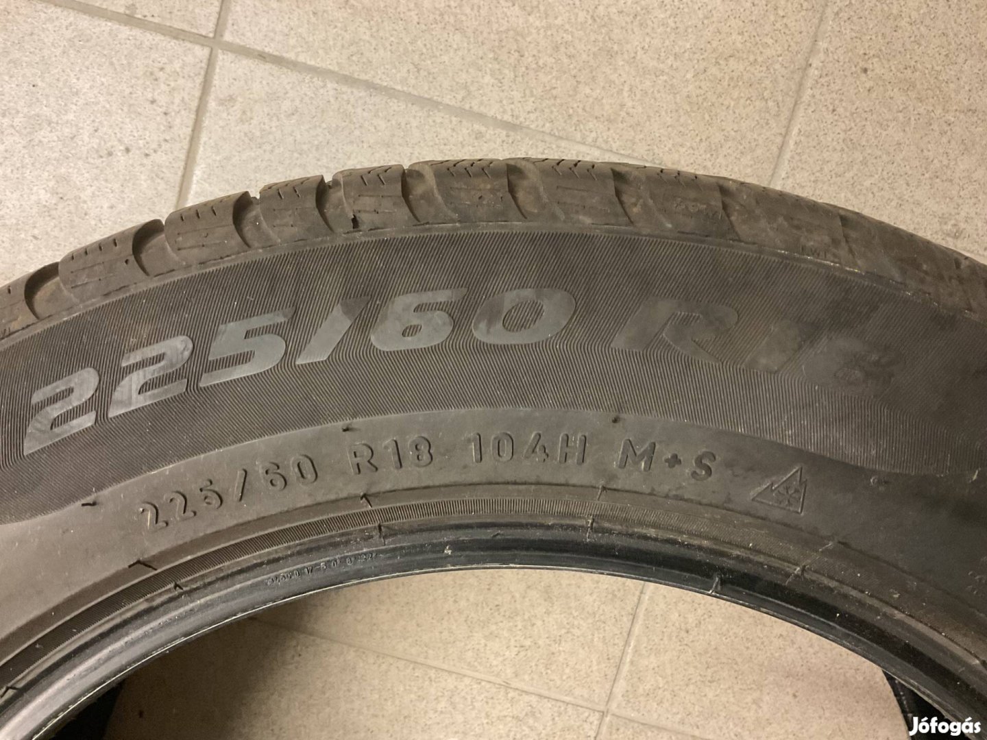 Pirelli Sotto Zero téligumi garnitúra 225/60/18