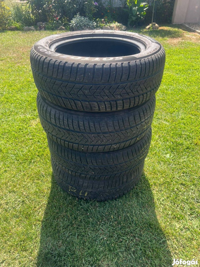 Pirelli Sottozero3 235/55 R18 104H Téli gumi