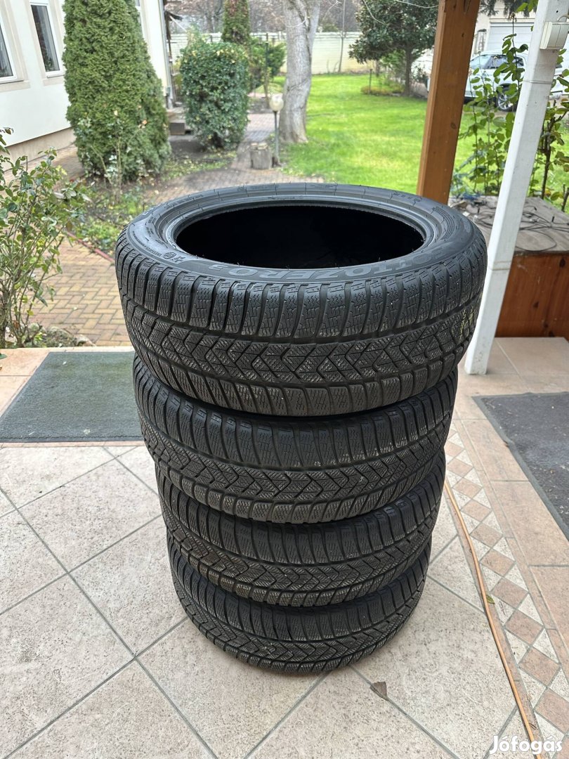 Pirelli Sottozero3 245/45 r18 téligumi